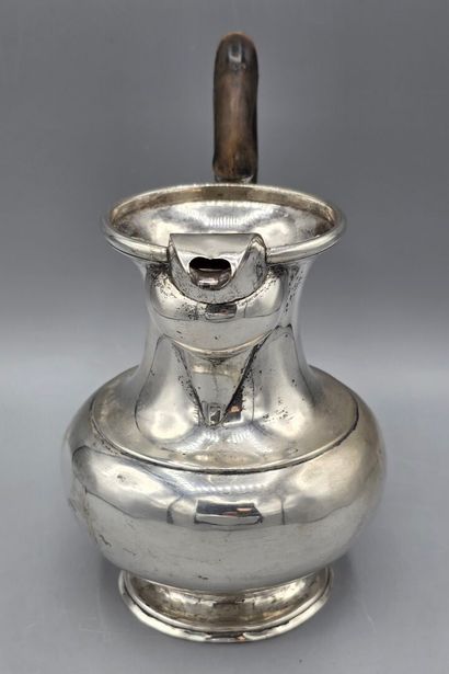 VIENNE (Autriche), 1846
Verseuse en argent...