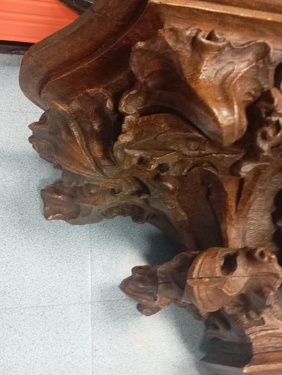 Importante console d'applique en bois naturel...
