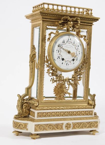 Importante pendule ou horloge cage en bronze...