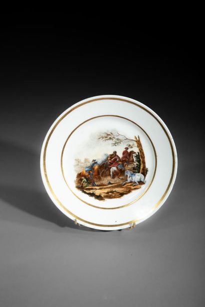 Assiette en porcelaine polychrome à décor...