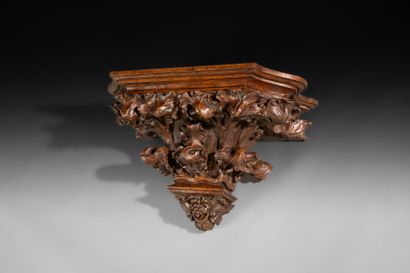 Importante console d'applique en bois naturel...