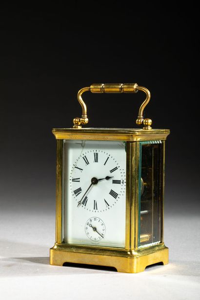 Pendulette réveil dite d'officier en bronze...