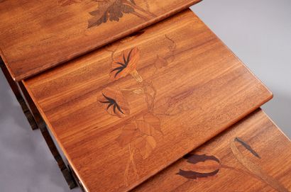 Émile GALLÉ (1846-1904)
Suite de 4 tables...