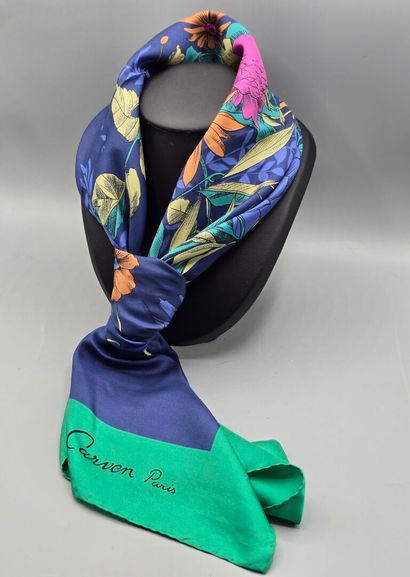 Reunion of 5 scarves:
-Karl LAGARFELD, silk...