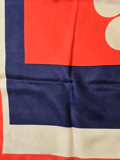 Pierre BALMAIN
Silk twill square decorated...