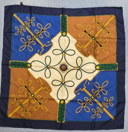LONGCHAMP
Twill scarf decorated with laces...