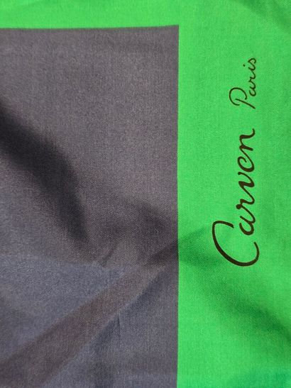 Reunion of 5 scarves:
-Karl LAGARFELD, silk...