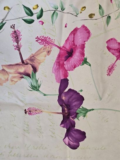 LONGCHAMP
Silk twill scarf decorated with...