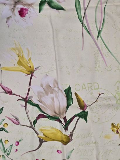 LONGCHAMP
Silk twill scarf decorated with...
