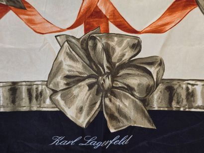 Reunion of 5 scarves:
-Karl LAGARFELD, silk...