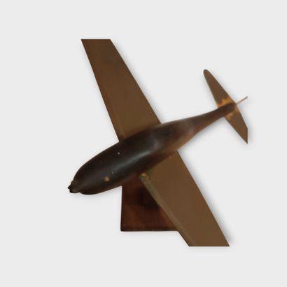 Avion miniature ou maquette d'avion.
Corps...