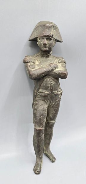 Sujet en métal patiné figurant Napoléon les...