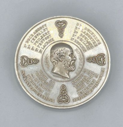 Médaille en argent figurant Hippocrate de...