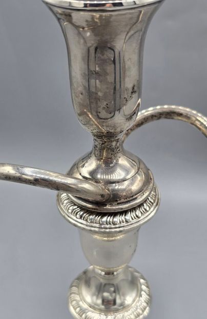 ETATS-UNIS.
Bougeoir/ flambeau 