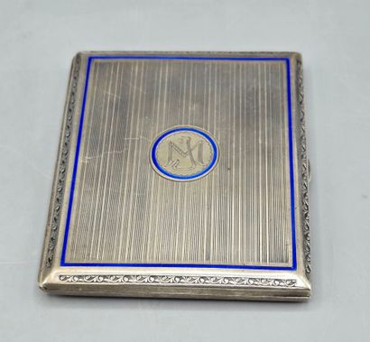 Deux étuis à cigarettes en argent de forme...