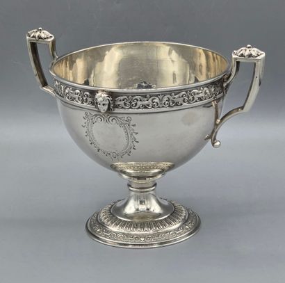 Coupe russe en argent au riche et soigné...