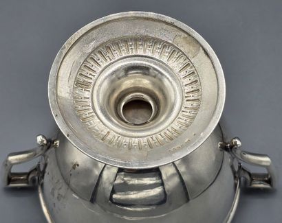 Coupe russe en argent au riche et soigné...