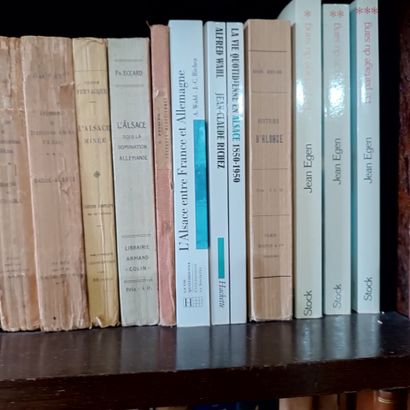 In the library / in the boudoir
Large lot...