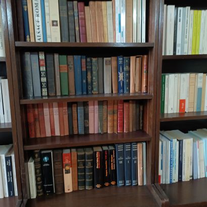 In the library / in the boudoir
Large lot...