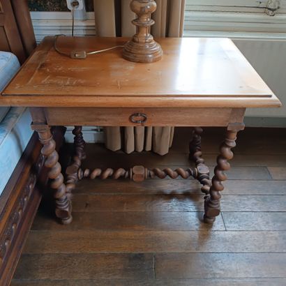 In Monsieur's bedroom
Walnut in-between table.
Wooden...