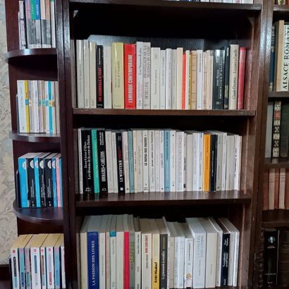 In the library / in the boudoir
Large lot...