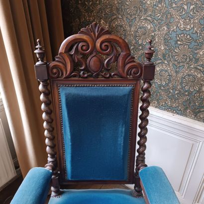 In Monsieur's bedroom
Armchair in natural...