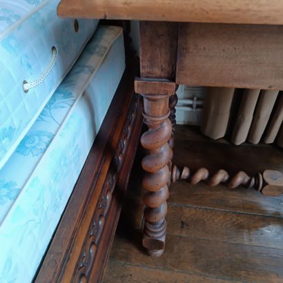 In Monsieur's bedroom
Walnut in-between table.
Wooden...