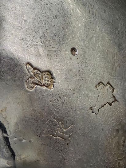 Paris 1773
Rare chocolatière en argent reposant...