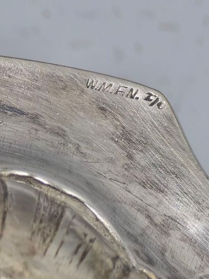 WMF (Württembergische Warren Metallwarenfabrik,Allemagne)
Surtout...