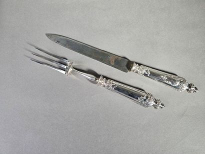 Émile Ziegler.

Service à gigot aux manches...