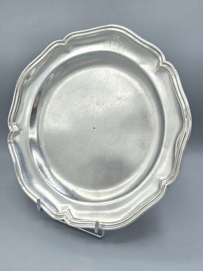PARIS 1737
Plat circulaire en argent de modèle...