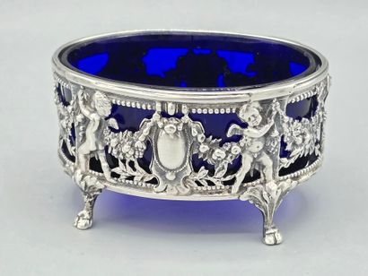 HARLEUX

Salière en argent de forme ovale,...