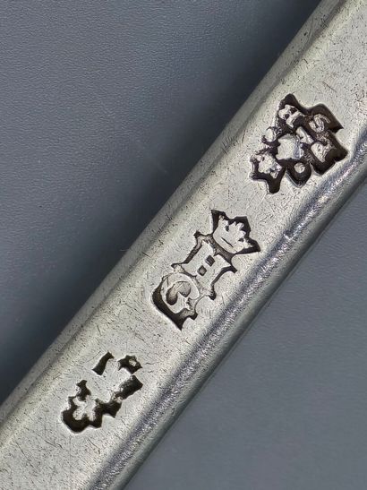 La Rochelle 1765.

Cuillère de table en argent...
