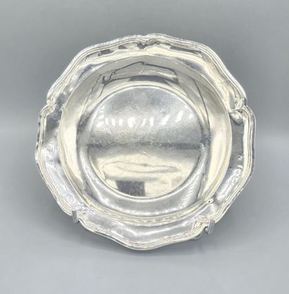 TROYES 1766
Assiette en argent de forme circulaire...