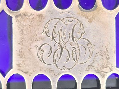 PARIS, 1784-1789(?)
Saleron de forme oblongue...