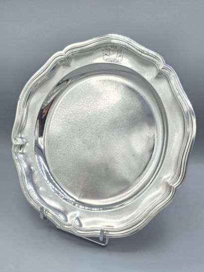 PARIS 1756
Plat rond / assiette en argent...