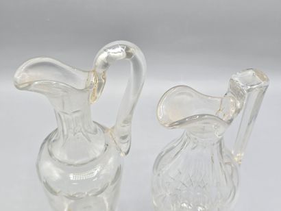 White crystal lot: 2 decanters and various...