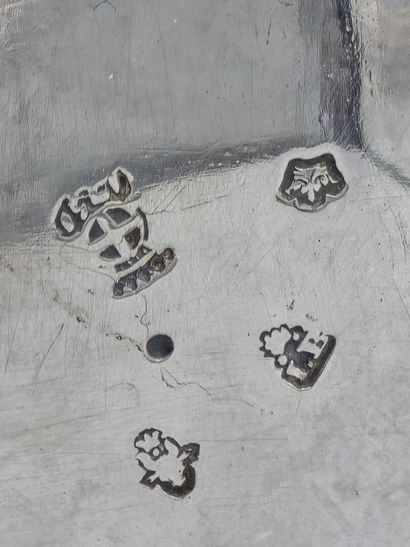 TOULON 1751
Rare grande chocolatière en argent...