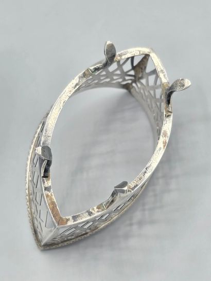 PARIS 1798-1809
Salière en argent d'époque...