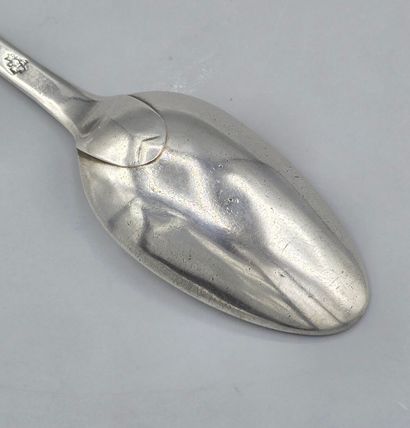 La Rochelle 1765.

Cuillère de table en argent...