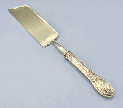 ODIOT, attribué à
Pelle à fraise en vermeil,...