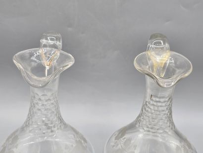 Miscellaneous lot of blue and white crystal...