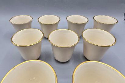 Lots d'intérieurs (10) en porcelaine de couleur...