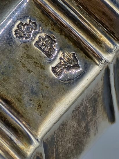 LILLE (vers 1774-1778)
Paire de flambeaux...
