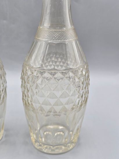 Set of three pairs of crystal decanters (2...