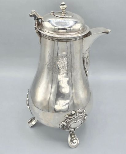 TOULON 1751
Rare grande chocolatière en argent...
