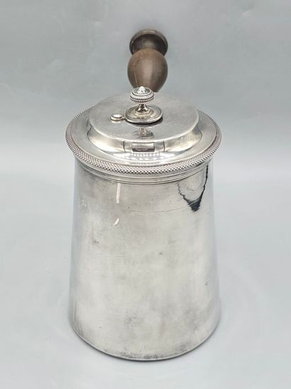 Paris 1789.

Chocolatière tronconique en...