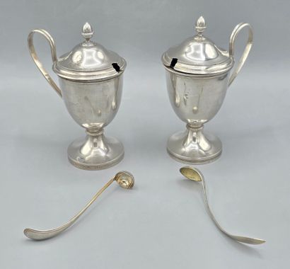Paire de moutardiers en argent (?)ou métal...