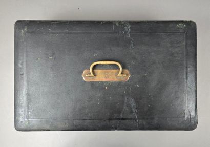 Grand coffret de ménagère en bois, au couvercle...
