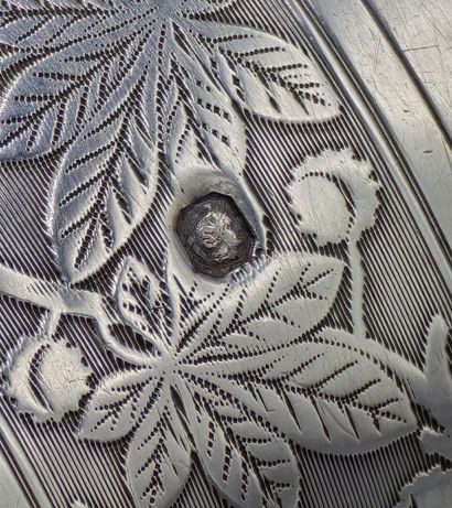 Rond de serviette en argent à décor sur tout...
